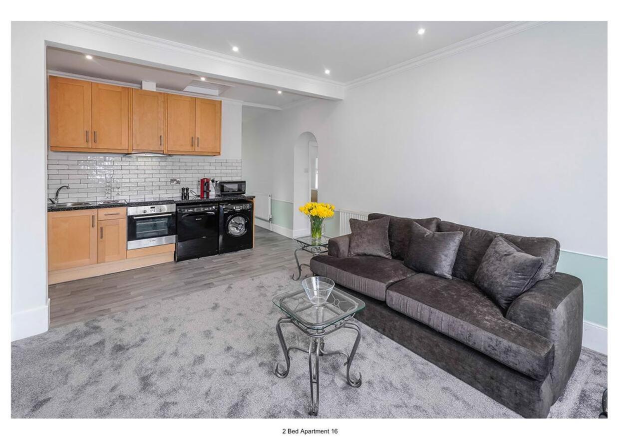 The Park Apartment Haywards Heath Bagian luar foto